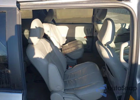 2012 Toyota Sienna Xle V6 8 Passenger из США, поврежденный, VIN 5TDYK3DC2CS253938